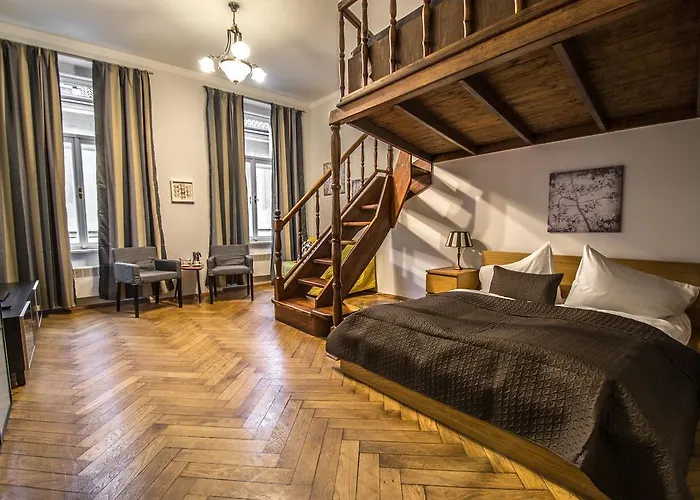 Colonial Ruterra 2Bdr Apartment